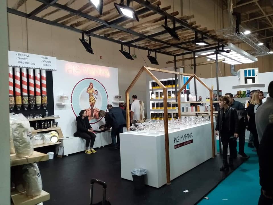 Εκθεσιακό Περίπτερο για εταιρεία Λιανικoύ και Χονδρικού Εμπόριου  Ά Υλών Ζαχαροπλαστικής στην HORECA 2020